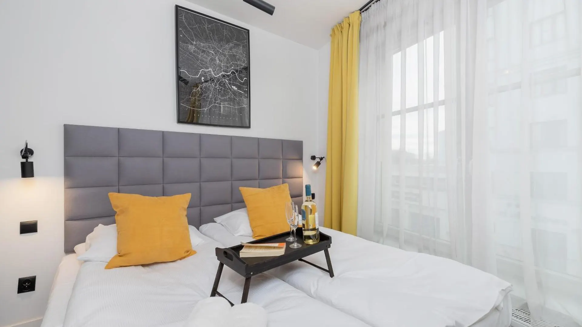 Apartment Cracow Miodowa 42 Elegant Studios By Noclegi Renters Krakow